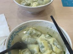菜肉大馄饨-章氏(广粤路店)