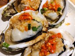 烤湛江生蚝-木屋烧烤(岗顶二店)