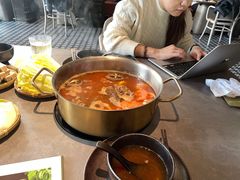 -罗勒家·养生火锅· Bistro(大望路店)