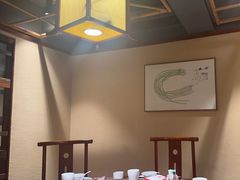 -湘西小馆(滨河路店)