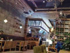 大堂-雨舍咖啡(汉神购物广场咖啡街区店)