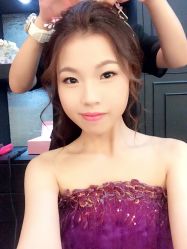 -现代经典婚纱摄影