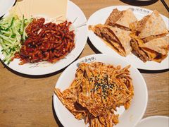 乾隆白菜-河沿肉饼Beijing Pie(锡拉胡同店)