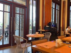 -亚龙湾希尔顿自助餐厅·海鲜·烧烤·沙滩BBQ·现场乐队