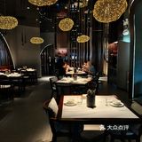 珠江新城这家湘菜餐厅的夜景太绝了！