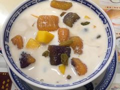 招牌双皮奶任意配-广信牛奶甜品世家(台东店)