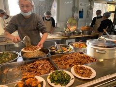 自助取餐区-王三姑牛肉饼