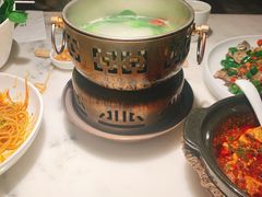 -初蓉丨遇见新川菜(亲贤街荣耀店)