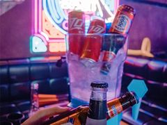 -喜鹊音乐酒馆(西街店)