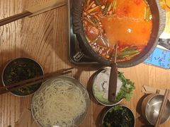 -夺多山贵州酸汤牛肉火锅(7mall店)