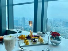 靠窗位-悦厅·下午茶(杭州柏悦酒店)