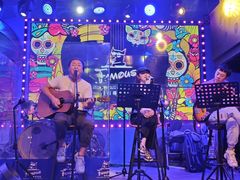 -Famous肥猫墨西哥音乐餐吧(五棵松华熙LIVE店)