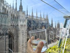 -文艺复兴百货(米兰大教堂广场店)