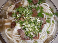 -花溪王记牛肉粉(四季花溪商场店)