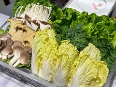 -红鼎豆捞·非遗鲍皇汤火锅(宝丰路店)