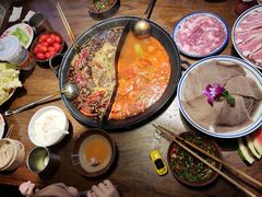 -萍姐火锅·公路夜市(武汉首店)