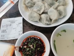 -周家大连水饺(美专校街店)