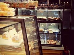 面包甜点陈列柜-多乐之日(和平伊势丹店)