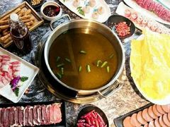 招牌酸菜锅-韩塬山中水韩城涮羊肉