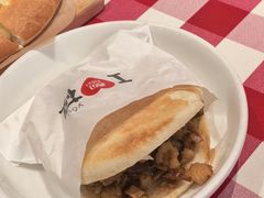 酥皮肉夹馍-西贝(宝乐汇店)