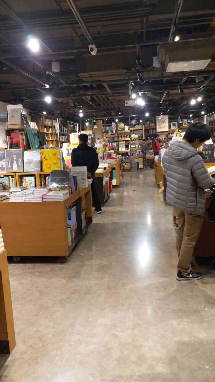 最佳读书高地~侨福芳草地之中信书店