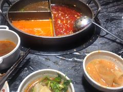 -热火朝天鲜切牛肉火锅(南强街巷店)