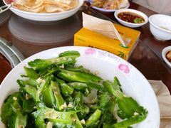 -万兴启丰椰子文化园餐厅