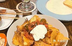 Nachos with Meat Sauce