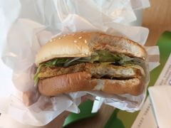 -麦当劳(展览路店)