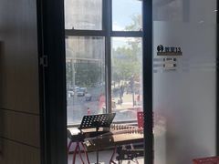 -拾一艺术(壹方天地店)