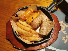 德国香肠拼美国薯角-绿茵阁牛扒餐厅(客村店)
