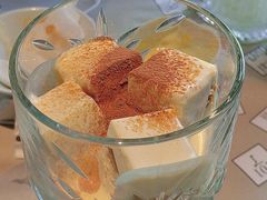 -穹六人间 people 6(岳阳路店)