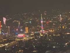 -广州中心皇冠假日酒店·汇点大堂吧