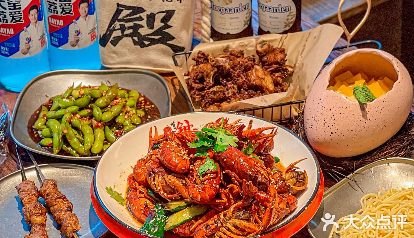 香港人过关都要来吃这家座无虚席的烧烤店！