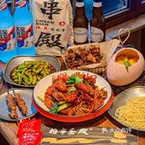 香港人过关都要来吃这家座无虚席的烧烤店！