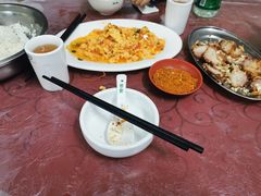 -香猪美食(中心店)