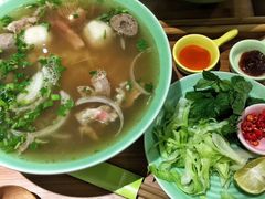 -越弥越南传统美食馆