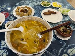 -桥香园云南过桥米线(金马碧鸡店)