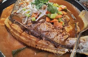 Sauce-Flavored Braised Fish