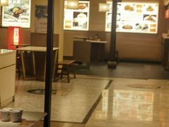 -阿瓦山寨·湘菜现炒·剁椒鱼头王(咸阳总店)