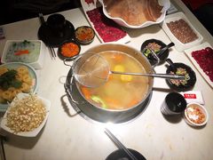 -左庭右院鲜牛肉火锅(浦江欢乐颂店)