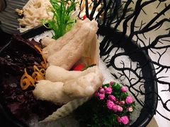 -湊湊火锅·茶憩(打浦桥日月光店)