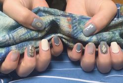 -纤指百魅美甲美睫