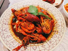 特色十三香小龙虾-有位虾匠·手工土菜小馆(市北店)