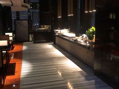 -唐拉雅秀酒店-西锦汇空中BBQ·思创餐厅