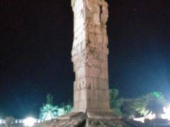 -亚龙湾中心广场