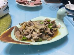 -崴海渔村(虹梅路店)