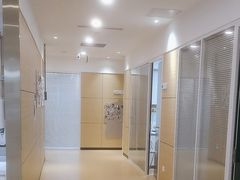 -瑞尔齿科(上海长风大悦城店)