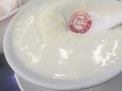 义顺牛奶公司(佐敦店)-义顺牛奶公司(庇利金街店)