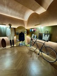 -优刻西服西装定制(金轮国际广场店)